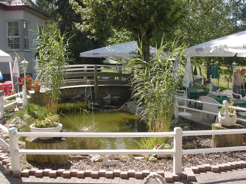 Waldhotel Forsthaus Remstecken Κόμπλεντς Εξωτερικό φωτογραφία