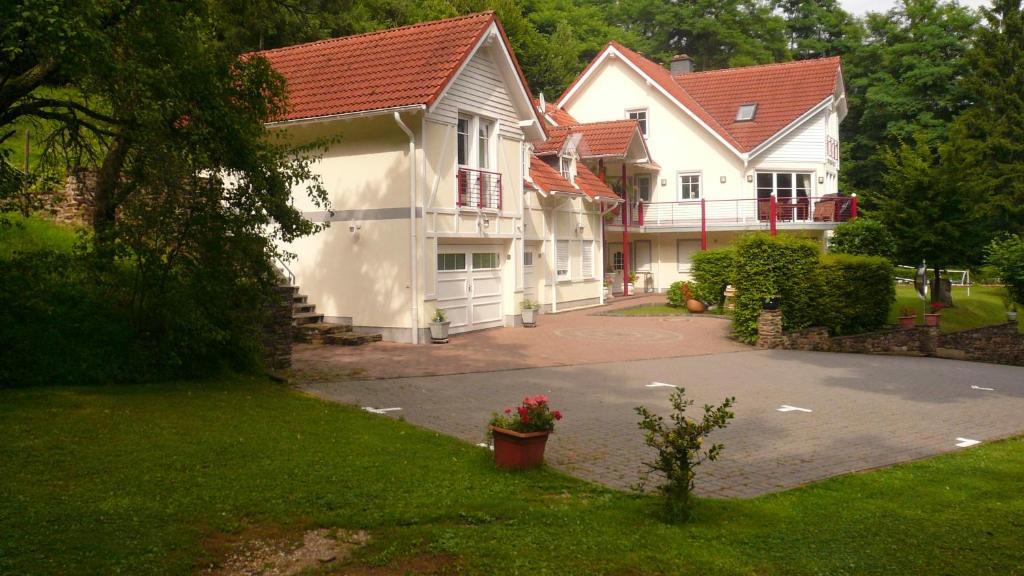 Waldhotel Forsthaus Remstecken Κόμπλεντς Δωμάτιο φωτογραφία